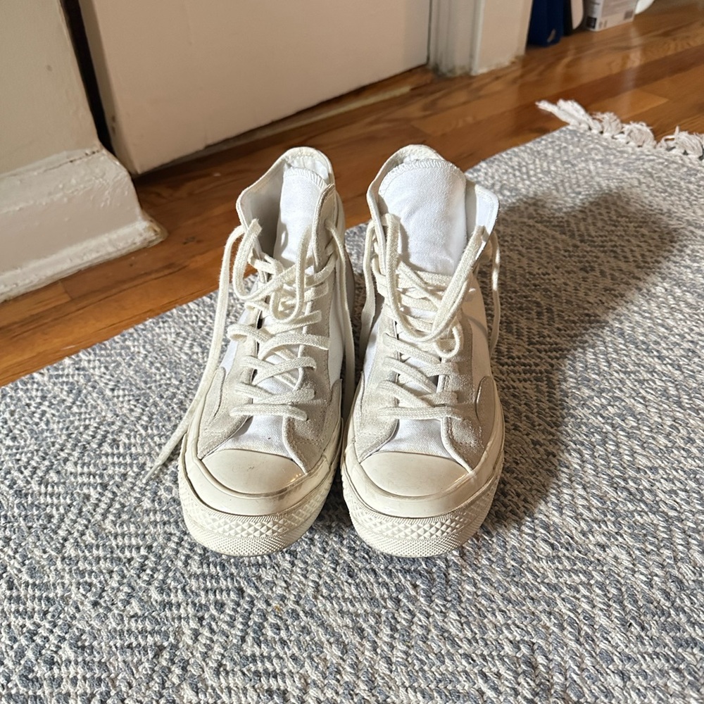 Converse Chuck Taylor All Star 70 Hi Final Club- white egret. Size 9 Women